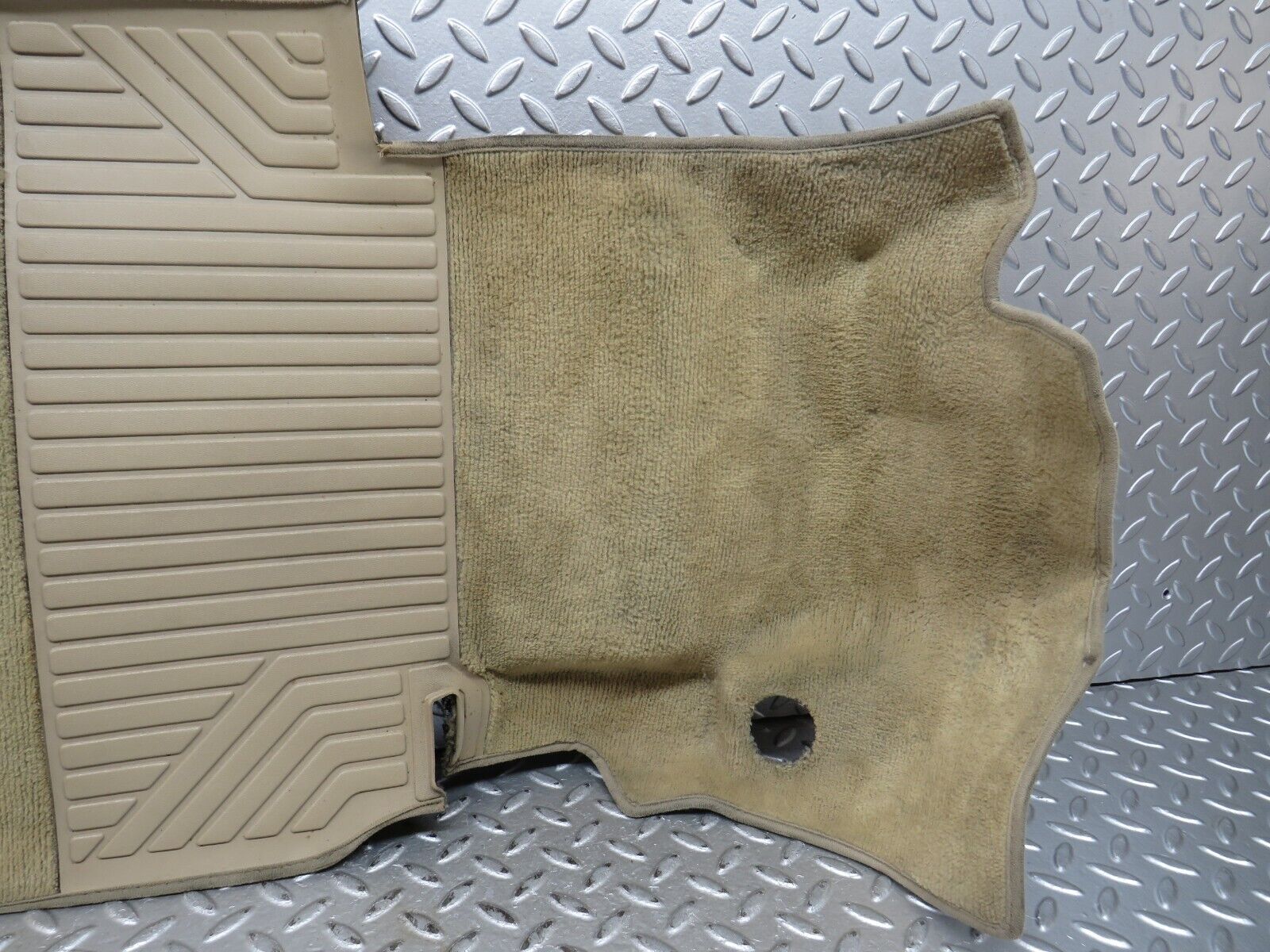 27629 Mercedes-Benz S124 300TE Wagon Front Right Driver Side Floor Mat Beige