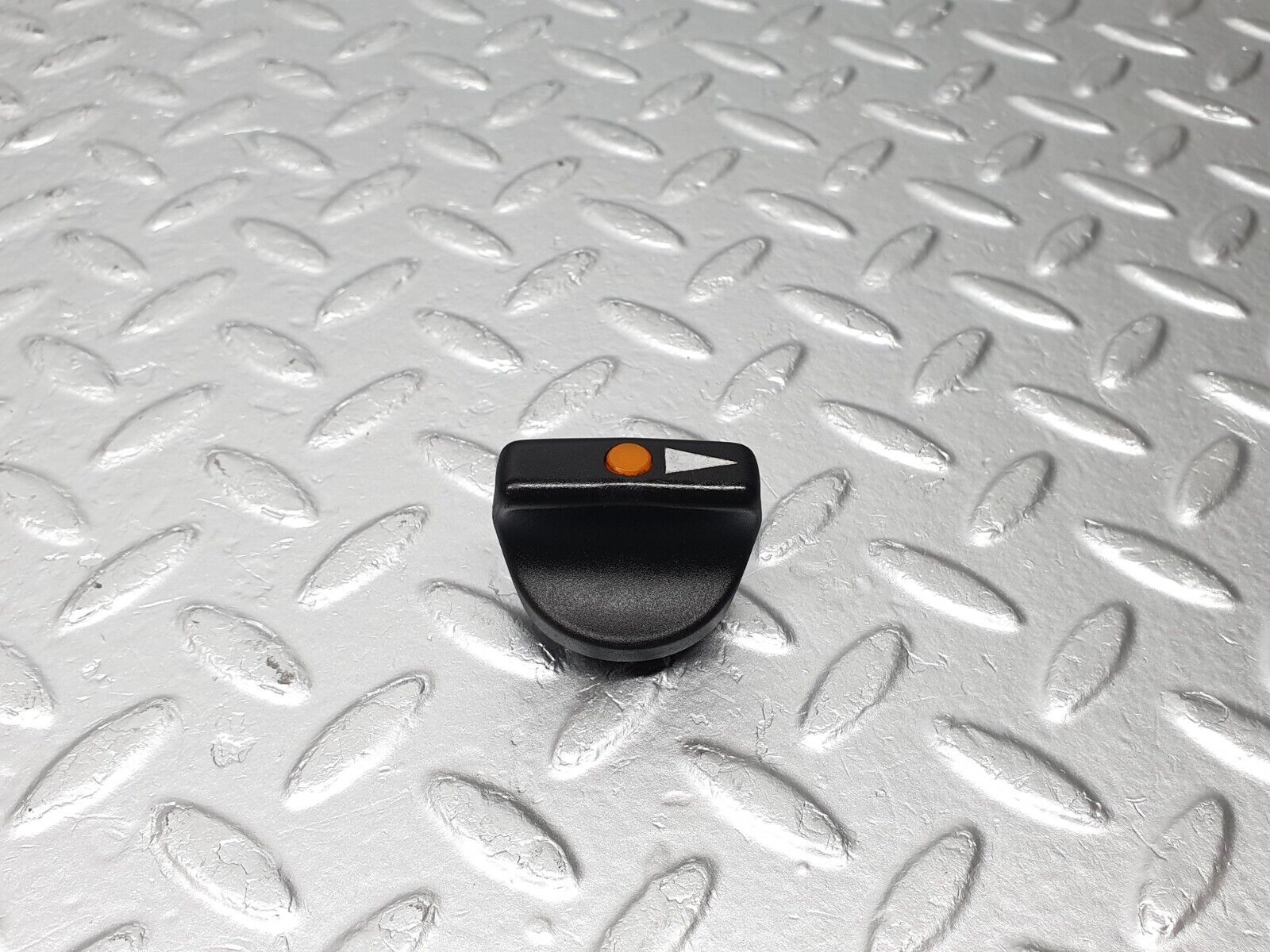 40767 Mercedes-Benz W123 300D Headlight Switch Knob 1265400083