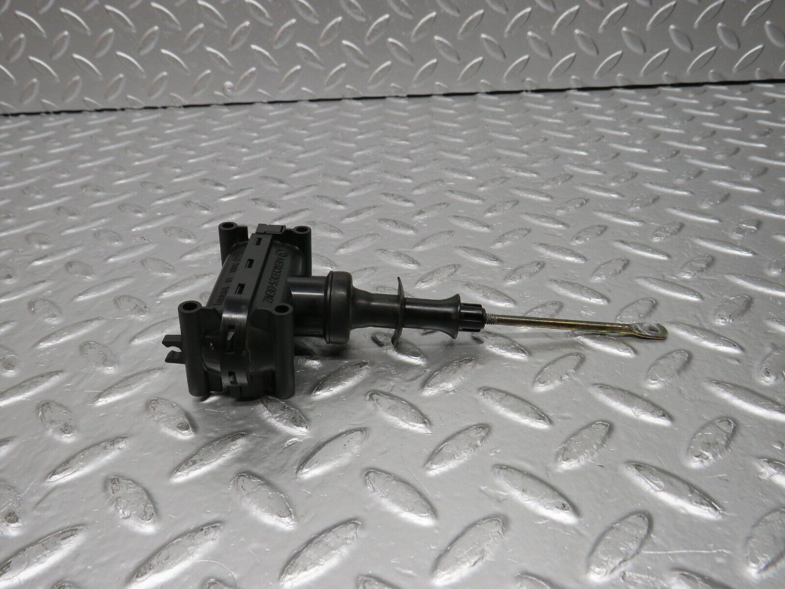 30715 Mercedes-Benz W201 190E 2.0L Rear Right Door Lock Vacuum Actuator