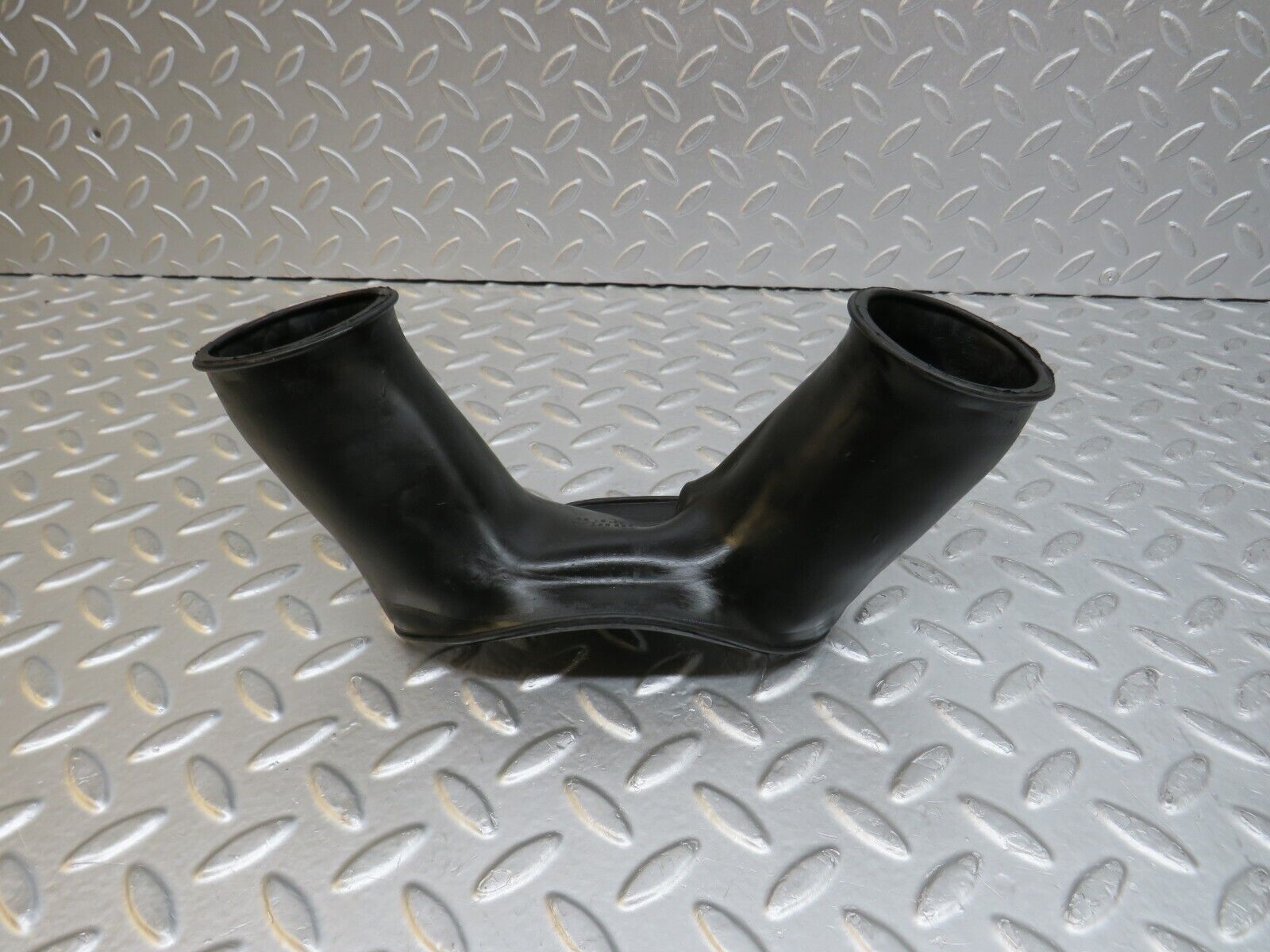 35425 Mercedes-Benz R107 280SL Air Duct Hose Rubber 1078310188