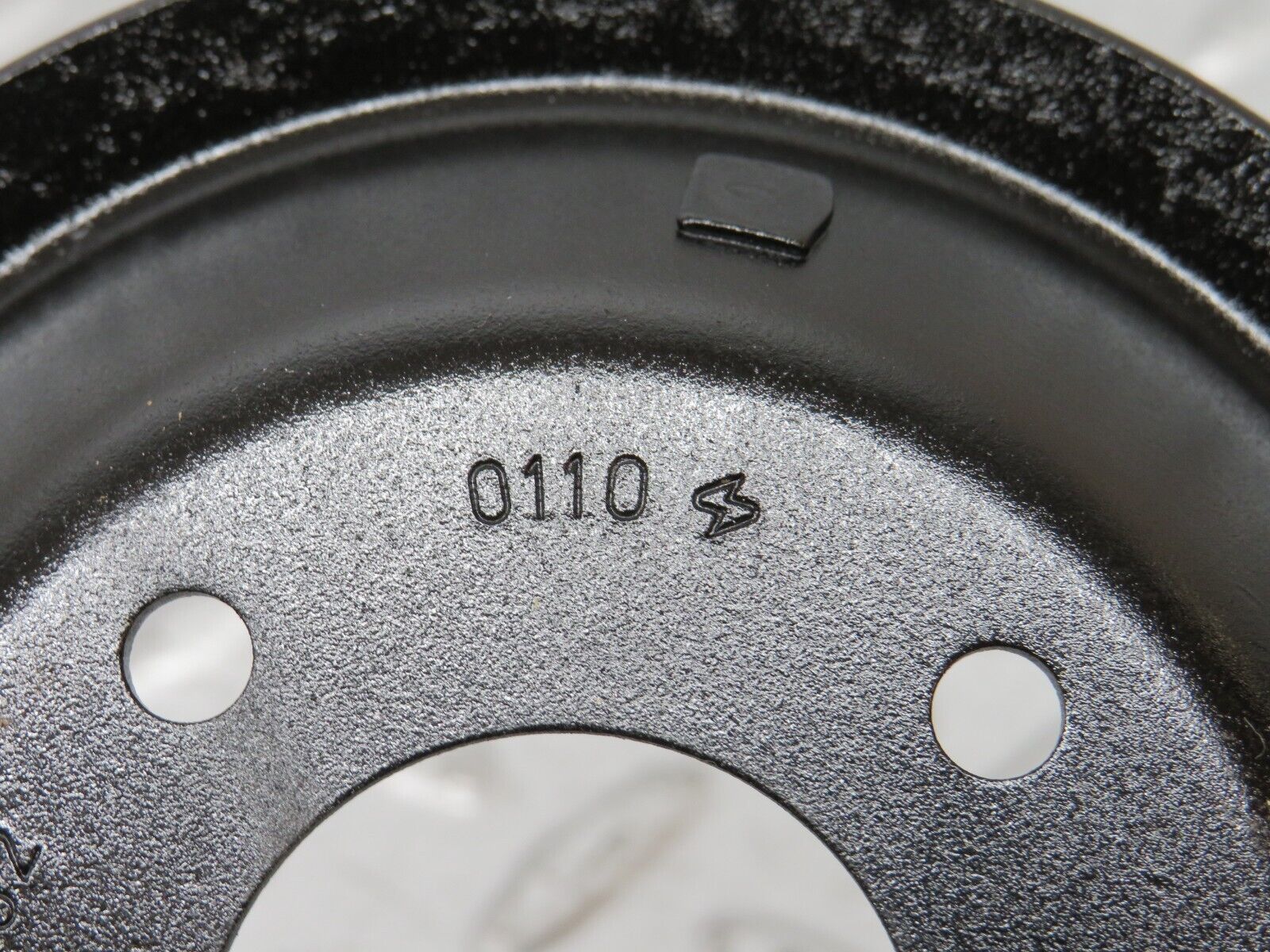 31544 Mercedes-Benz S124 220TE Wagon Water Pump Pulley 1112020110