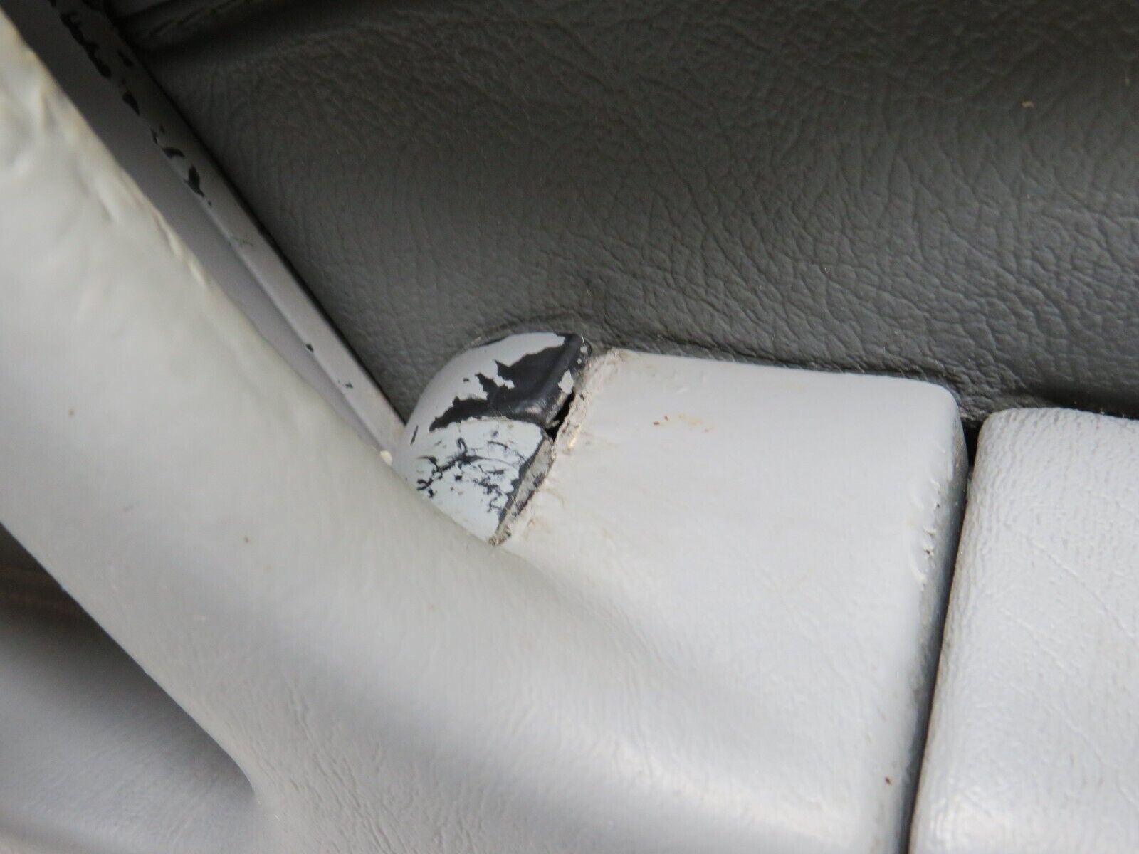 39513 Mercedes-Benz R129 320SL Coupe Door Card Grey Right Side