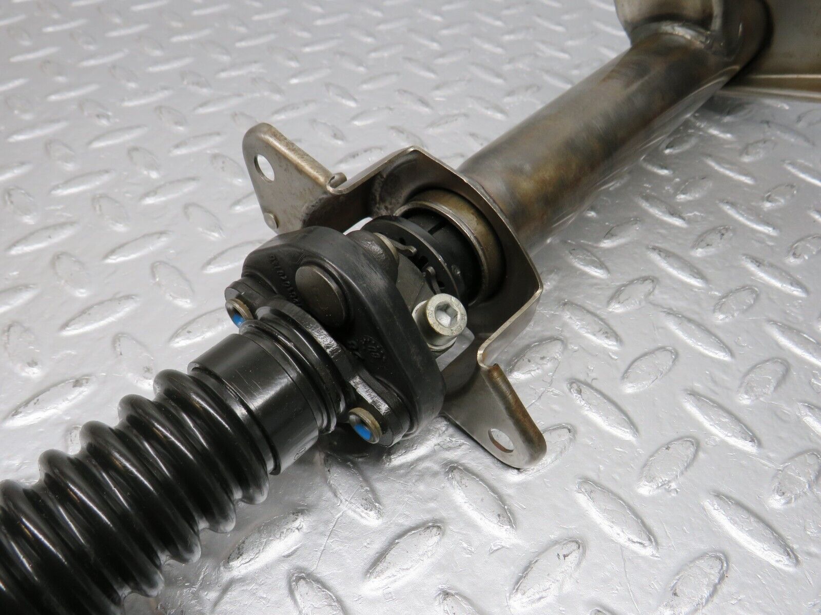 39550 Mercedes-Benz R129 320SL Coupe Steering Column