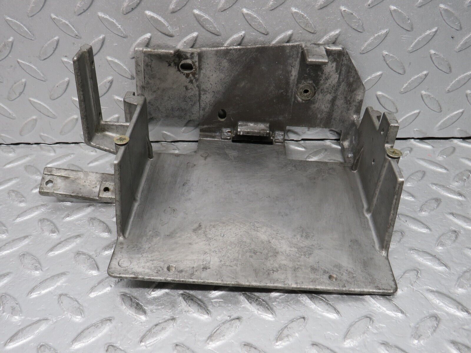 37780 Mercedes-Benz A124 320E Cabriolet Engine Control Unit Tray Bracket 1245404973