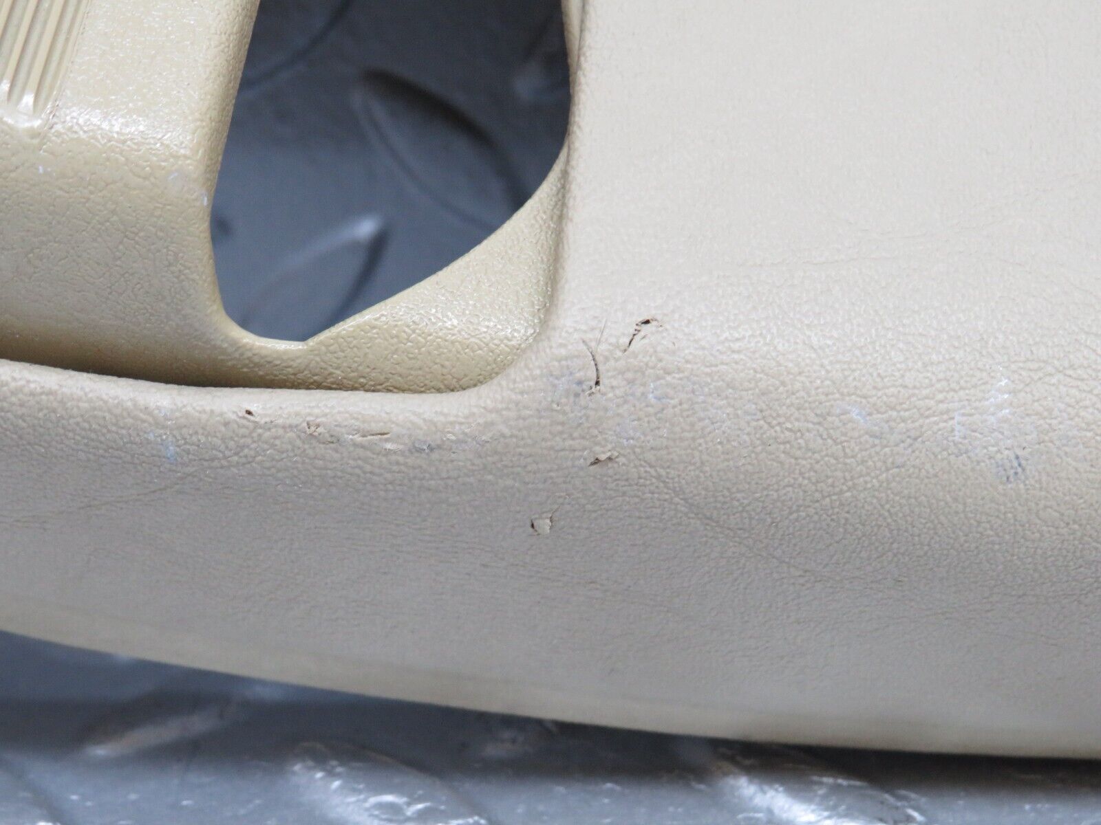 38711 Mercedes-Benz W201 190E 2.6L B Pillar Cover Left Beige 2016921789 2016920044