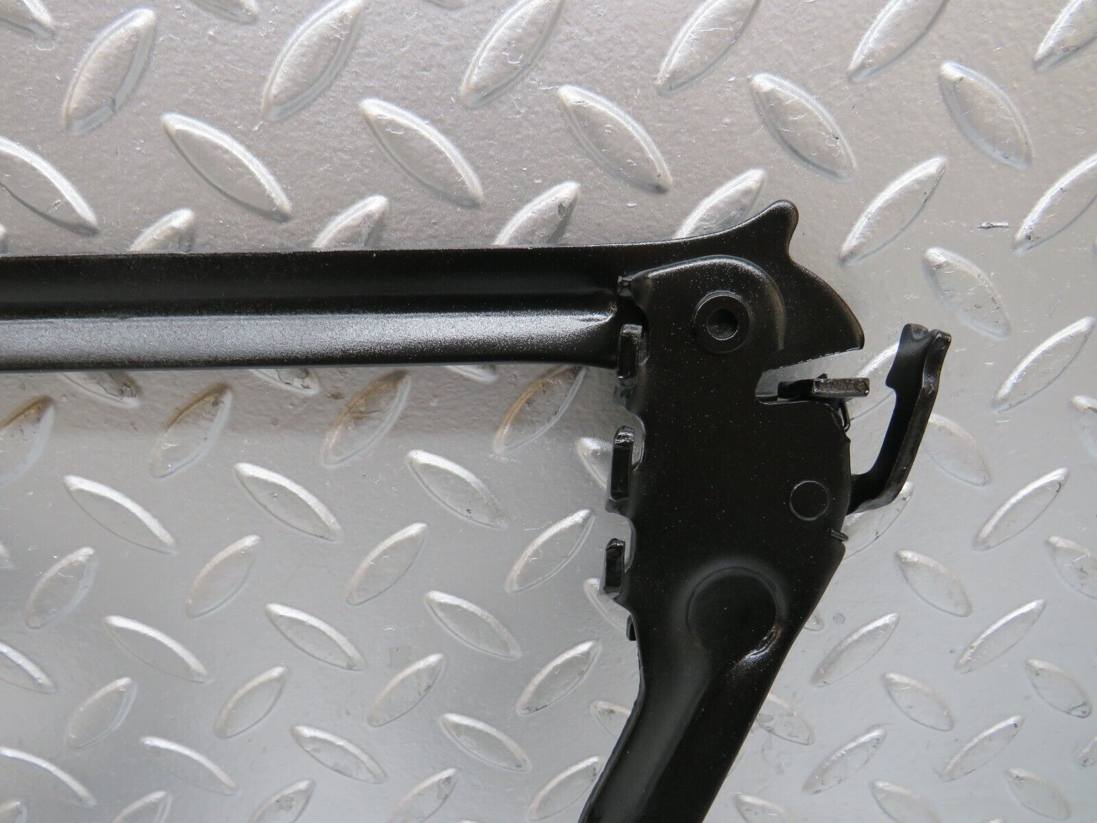 27914 Mercedes-Benz W123 280E Bonnet Hinge Right Side