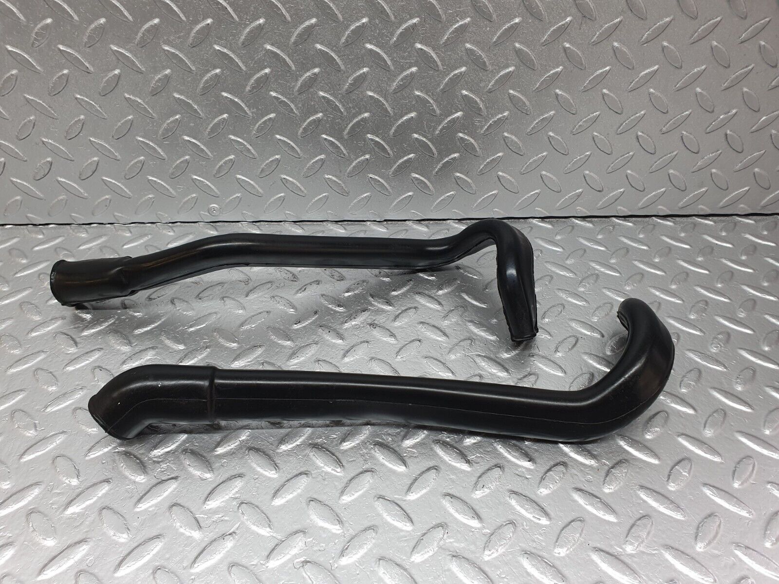 41576 Mercedes-Benz W124 200E Water Drain Hose Pair 1246280394 1246280194