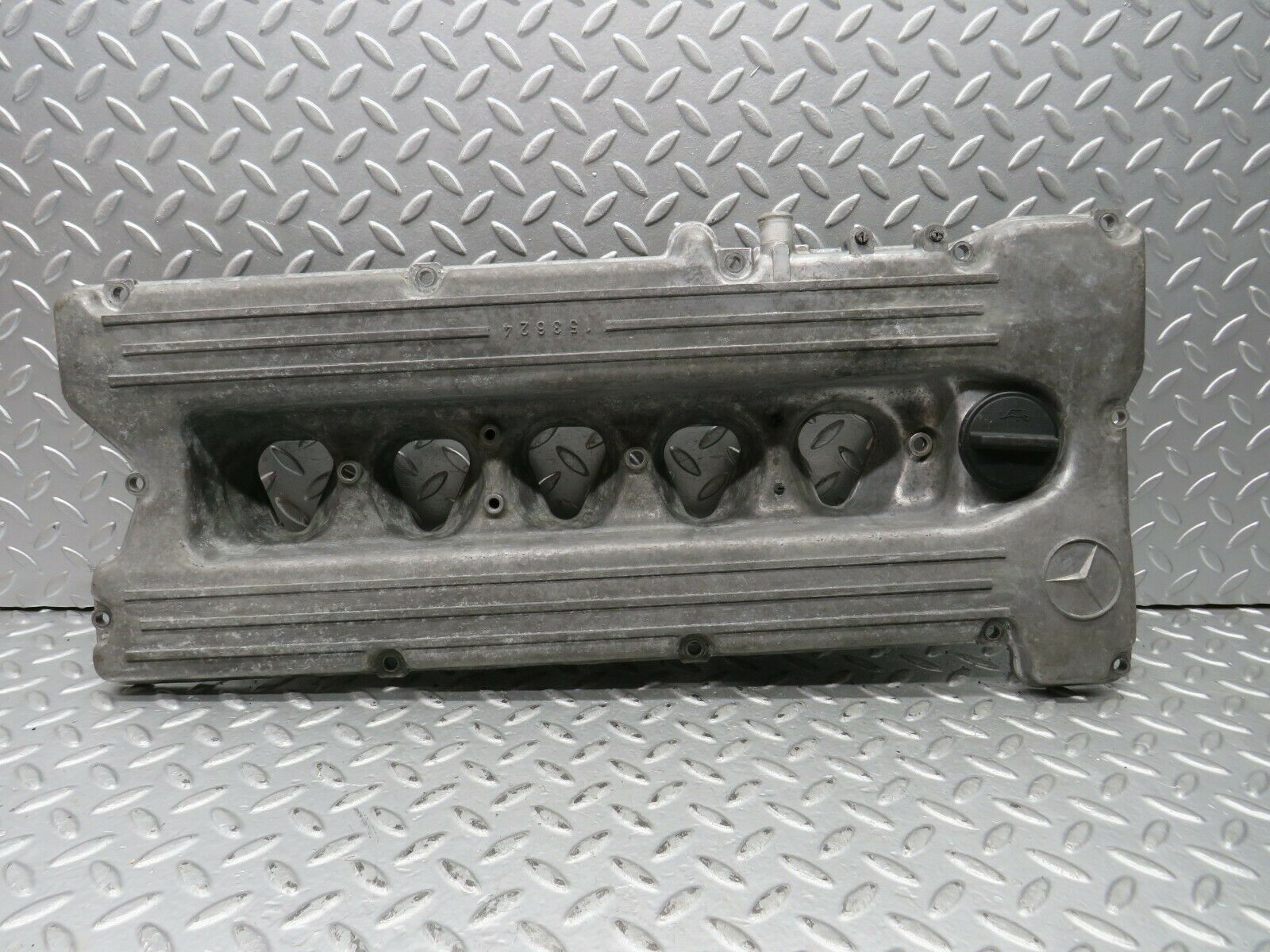 22232 Mercedes-Benz S123 280TE Wagon Cylinder Head Valve Cover 1100160905