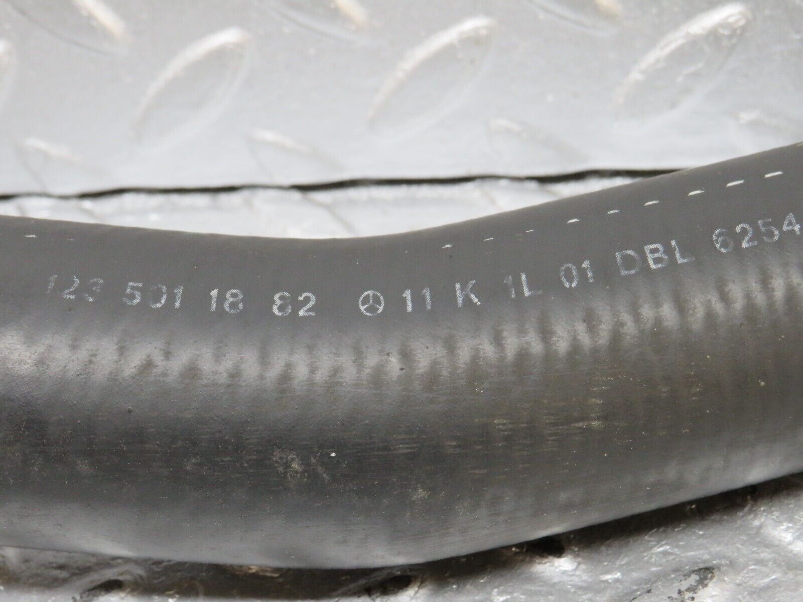 40577 Mercedes-Benz W123 300D Radiator Hose Pipe 1235011882