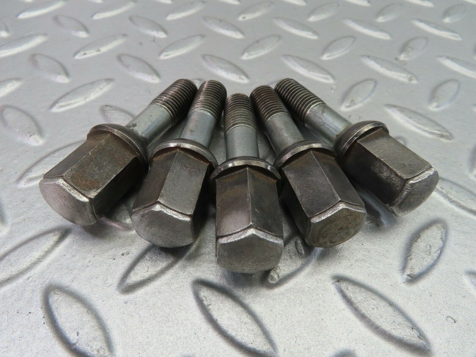 7418 Mercedes-Benz 5x Alloy Wheel Lug Bolt M12x1.5