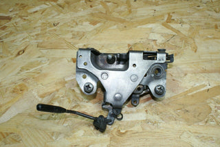 2250 Mercedes-Benz W123 280E Front Right Door Lock N/S