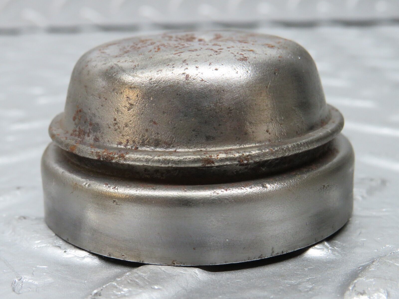 33478 Mercedes-Benz W202 C180 Wheel Hub Locking Cap