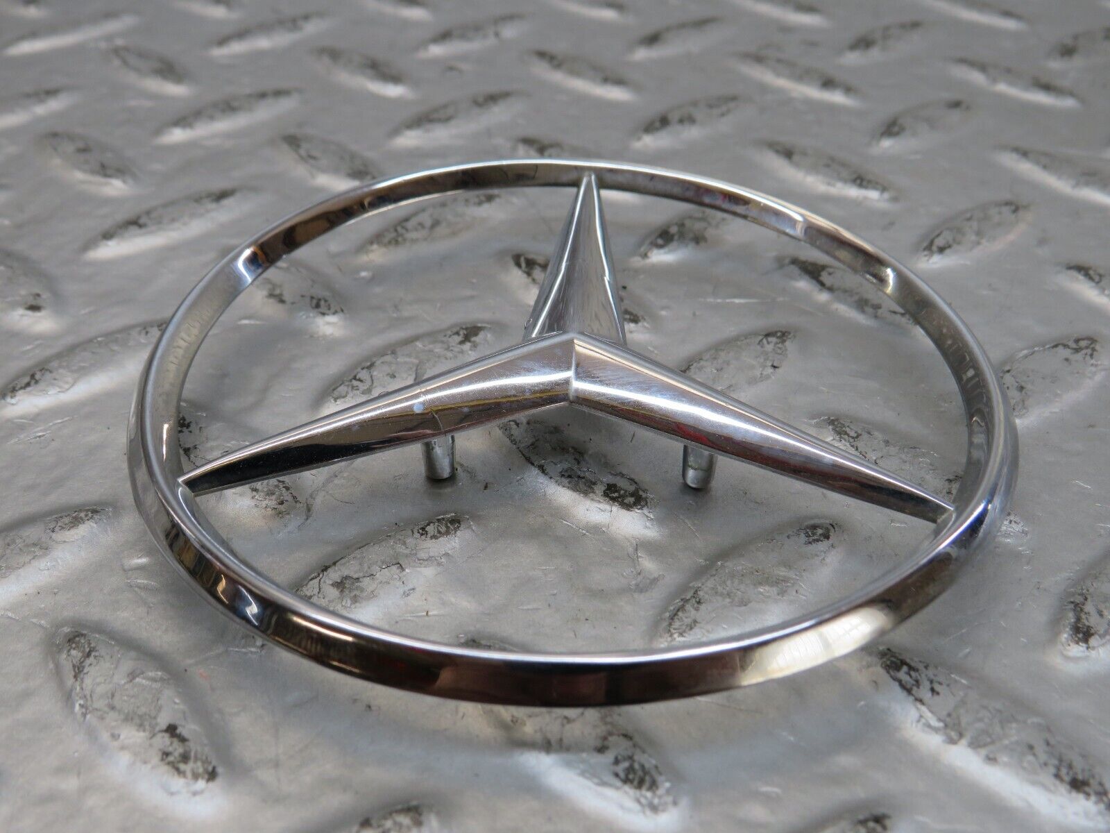 26487 Mercedes-Benz C124 220CE Coupe Chrome Rear Emblem 2017580058