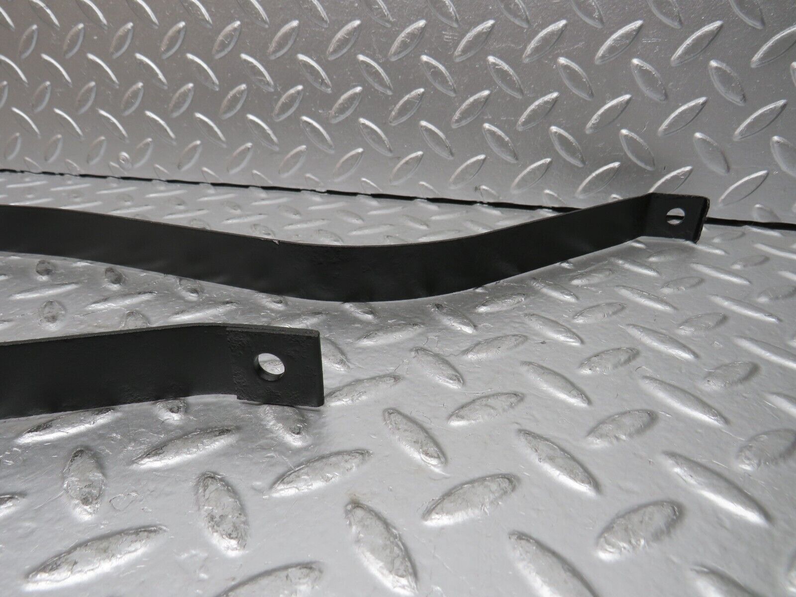 30155 Porsche 924 Fuel Tank Tightening Strap