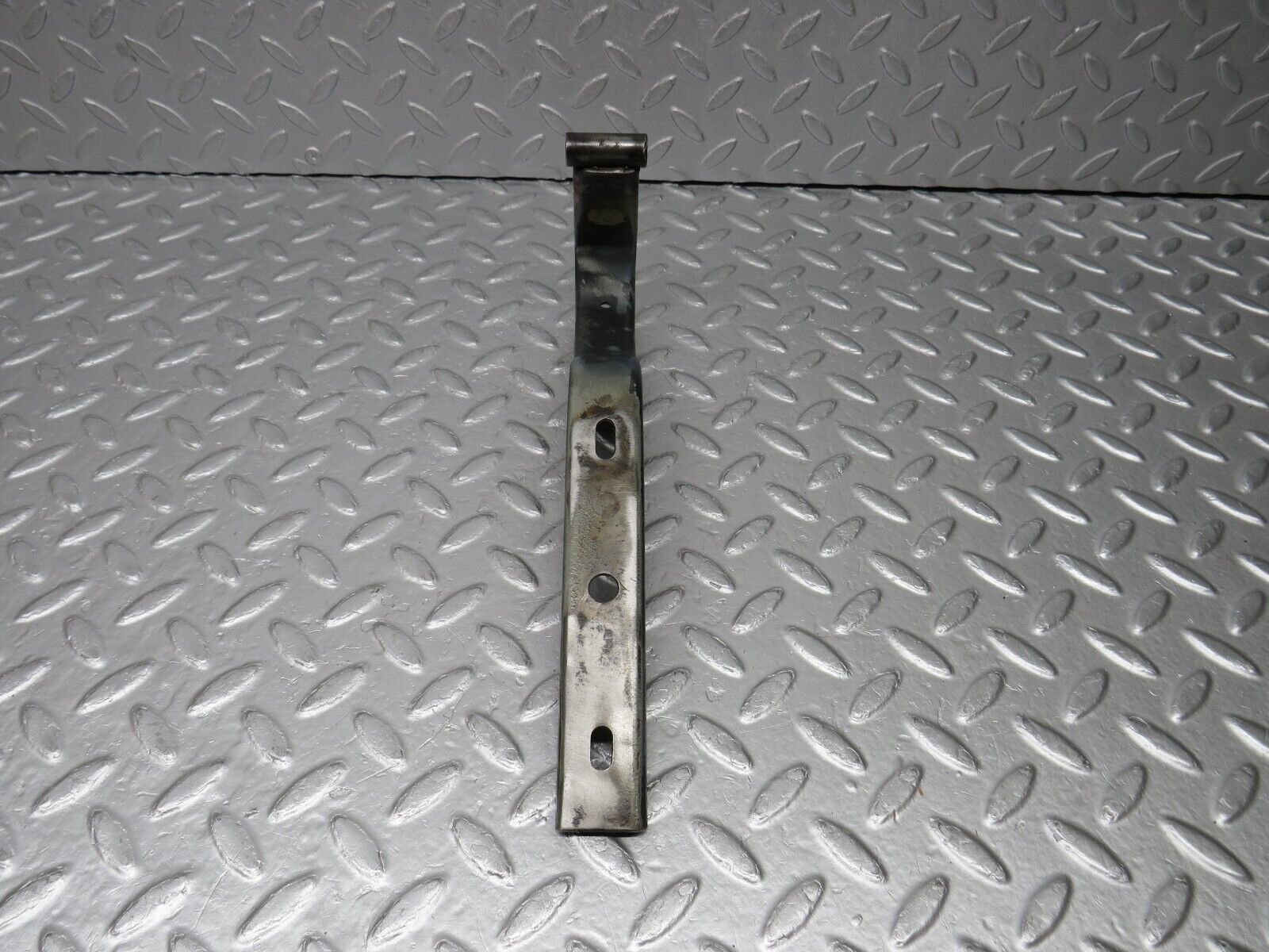 39086 Mercedes-Benz R107 500SL Coupe Trunk Lid Hinge Right Side