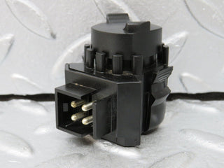 37007 Mercedes-Benz C126 420SEC Coupe Kick Down Switch 0025452214