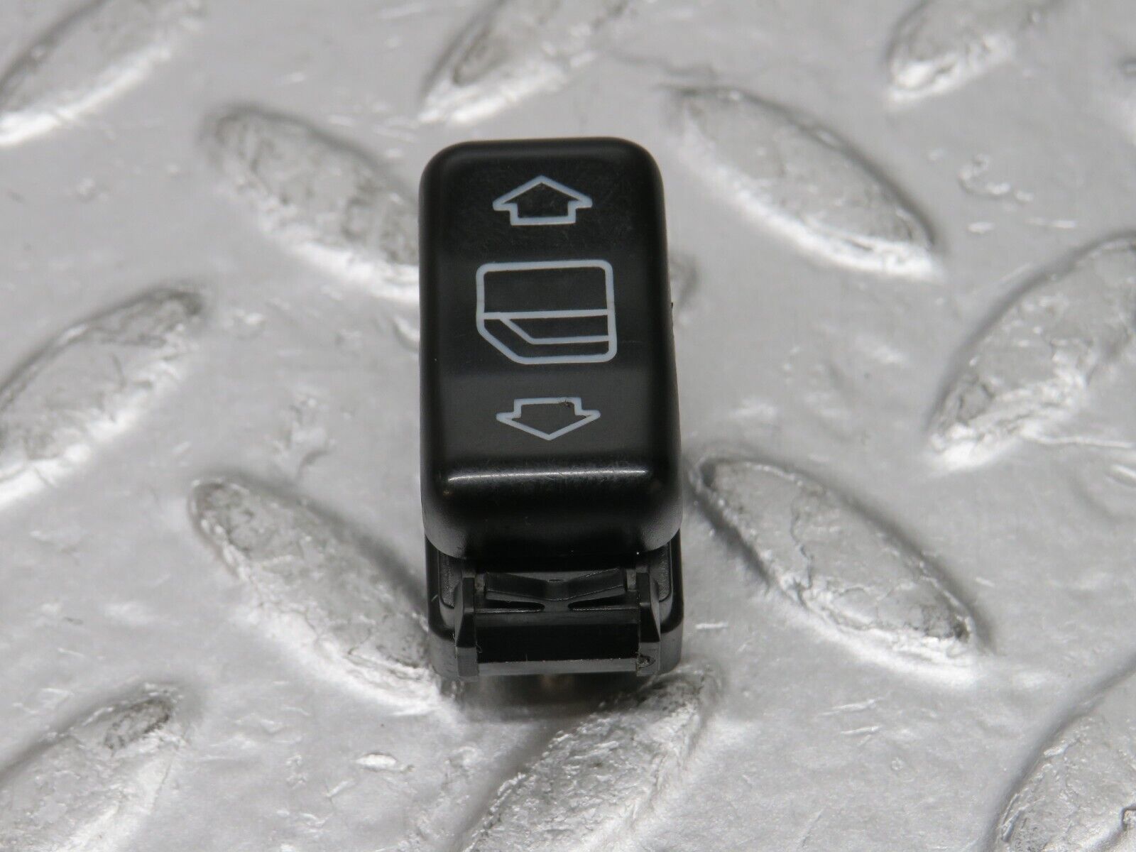 32468 Mercedes-Benz S124 300TE Wagon Electric Window Switch Right 1248204510