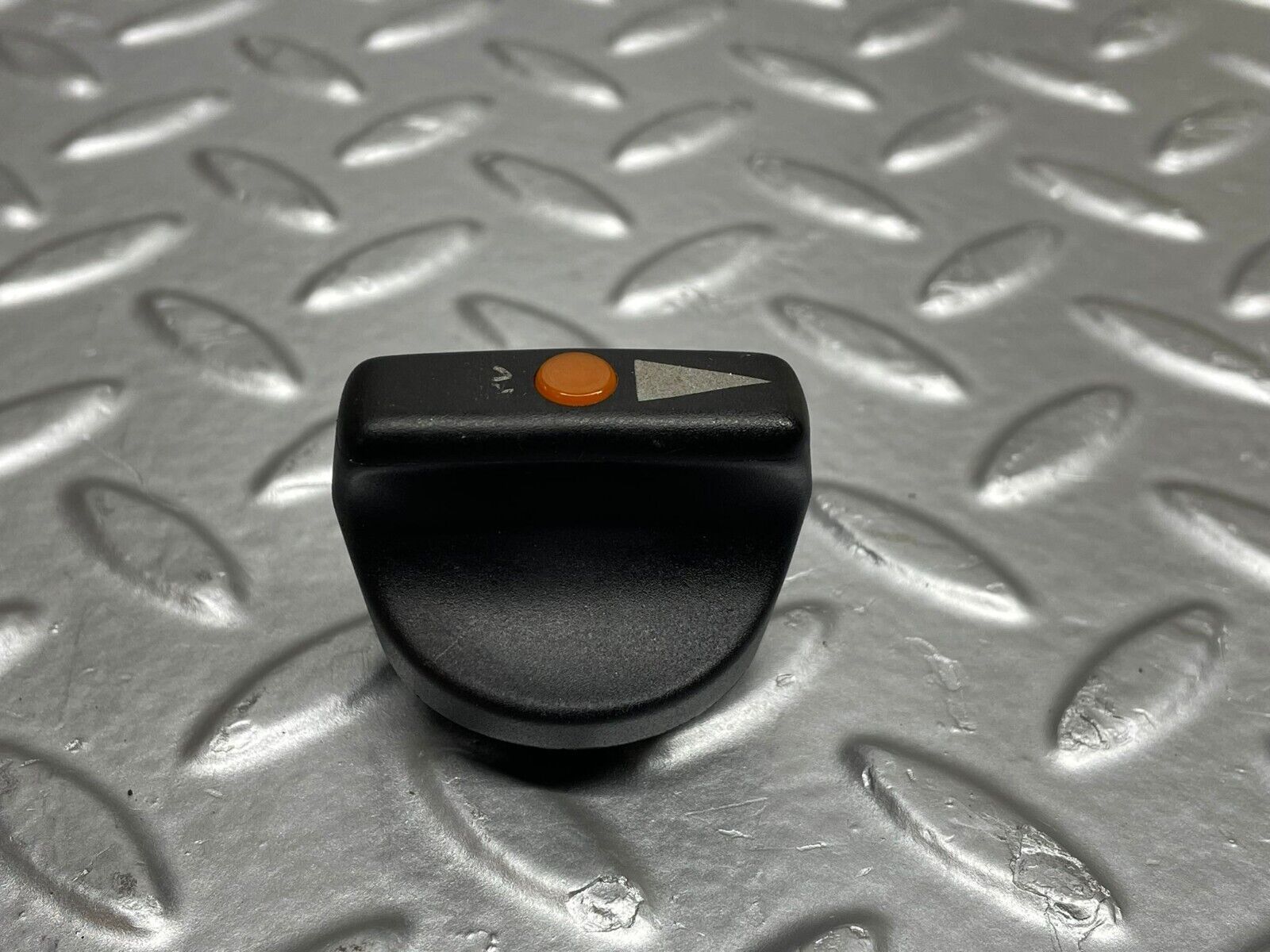 38680 Mercedes-Benz W201 190E 2.6L Headlight Switch Knob