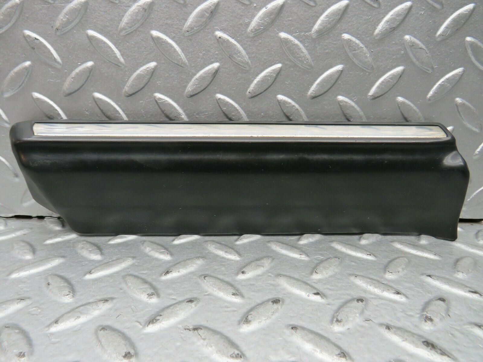 22024 Mercedes-Benz S123 280TE Front Left Fender Wing Lower Moulding Trim