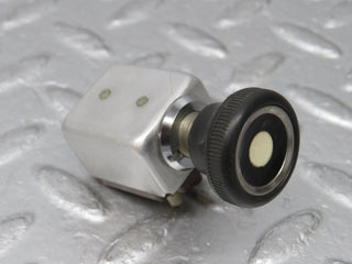 37529 Mercedes-Benz W109 300SEL 3 Pin Pull Switch 31263001