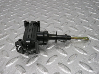 32448 Mercedes-Benz S124 300TE Wagon Door Lock Vacuum Actuator Rear Right