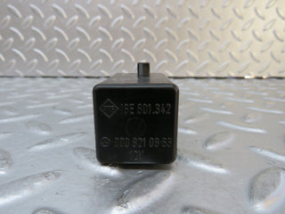 29835 Mercedes-Benz W123 230E Intermittent Wiper Relay 0008210863