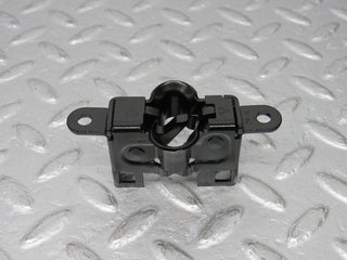 R129 SL bonnet lock latch used OEM