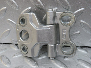 34915 Mercedes-Benz W210 320E Door Hinge Left Side