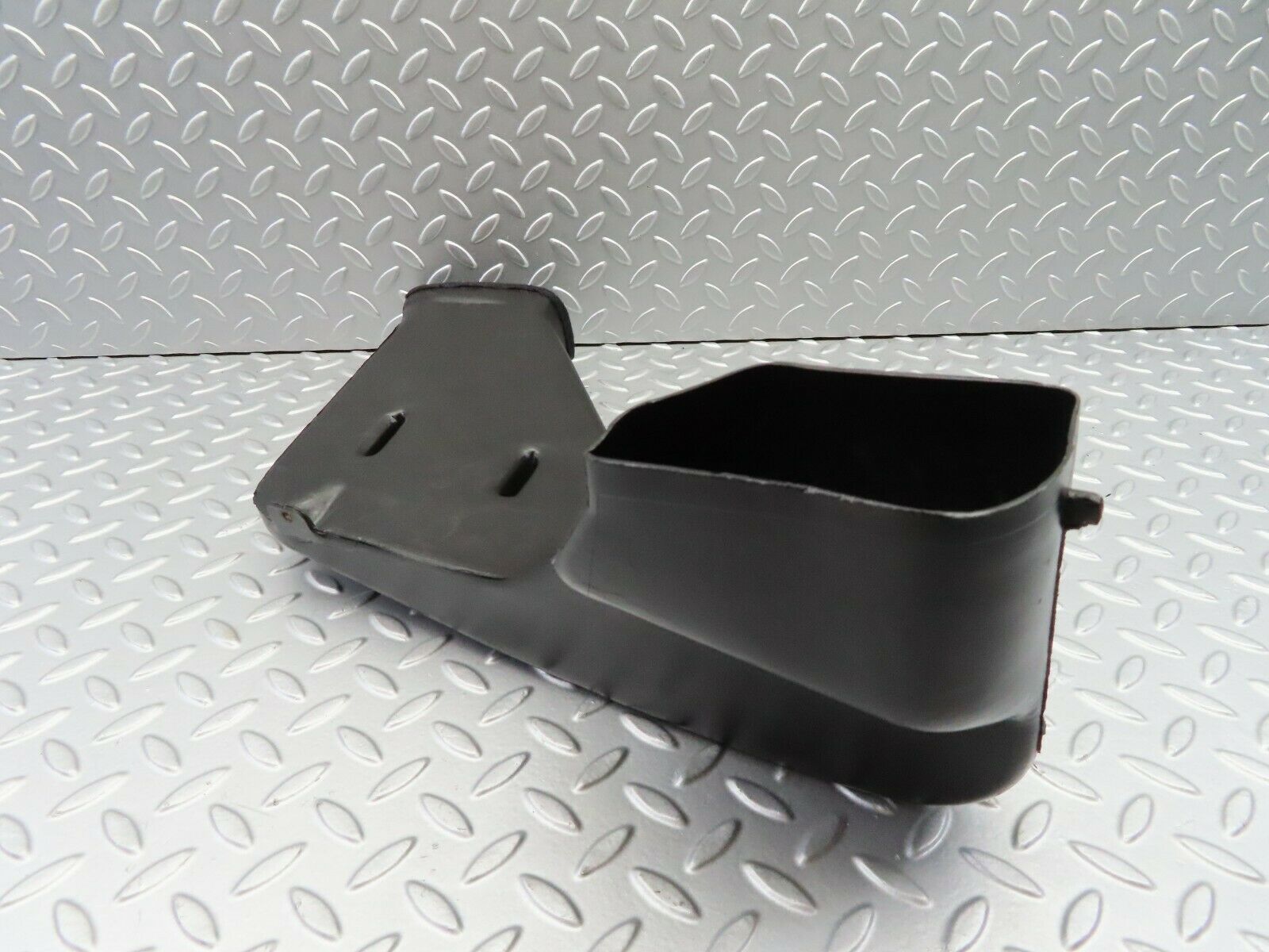 6498 Mercedes-Benz S124 E220 Wagon Heater Air Duct Vent Left Side 1248310146