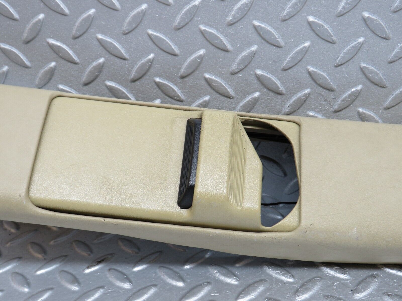38711 Mercedes-Benz W201 190E 2.6L B Pillar Cover Left Beige 2016921789 2016920044