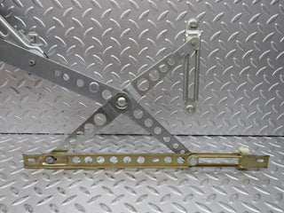 S123 Wagon front right manual window regulator used OEM