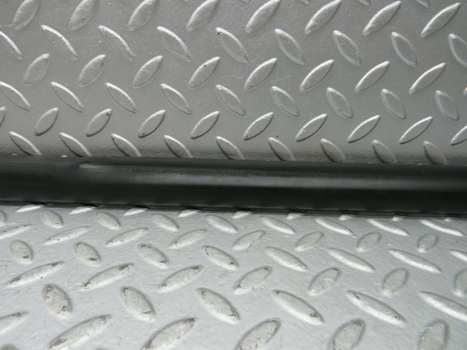 22268 Mercedes-Benz S123 280TE Wagon Rubber Seal Trim Right Side