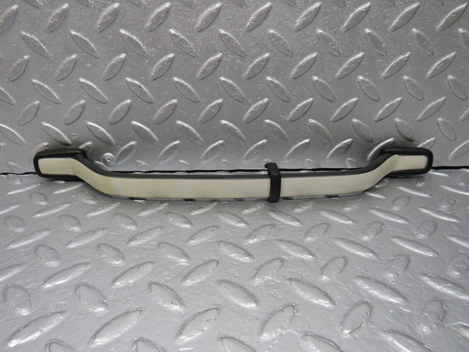 40666 Mercedes-Benz W123 300D Interior Roof Grab Handle Set