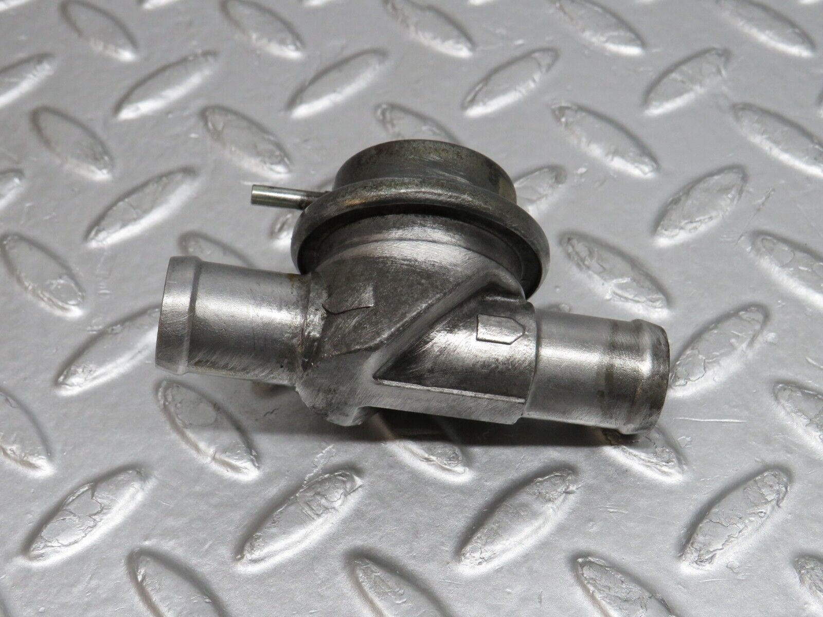 38111 Mercedes-Benz A124 320E Cabriolet EGR Exhaust Gas Recirculation Valve