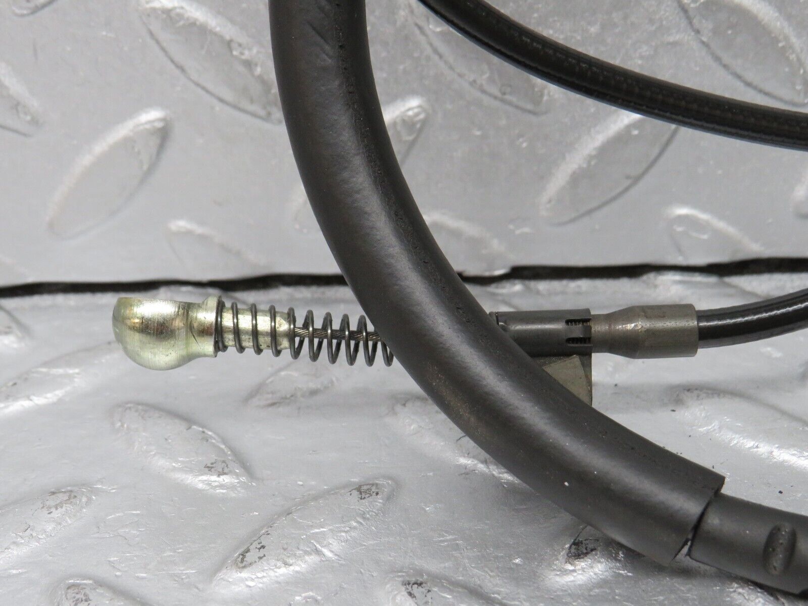 38935 Mercedes-Benz W201 190E 2.6L Gearbox Cable 2012600151