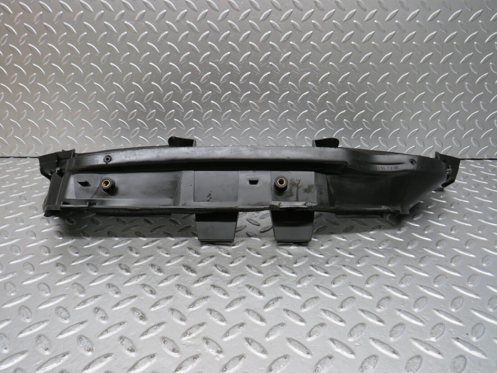 28943 Mercedes-Benz C124 320CE Coupe Wiper Arm Grill Cover Panel 1246203078