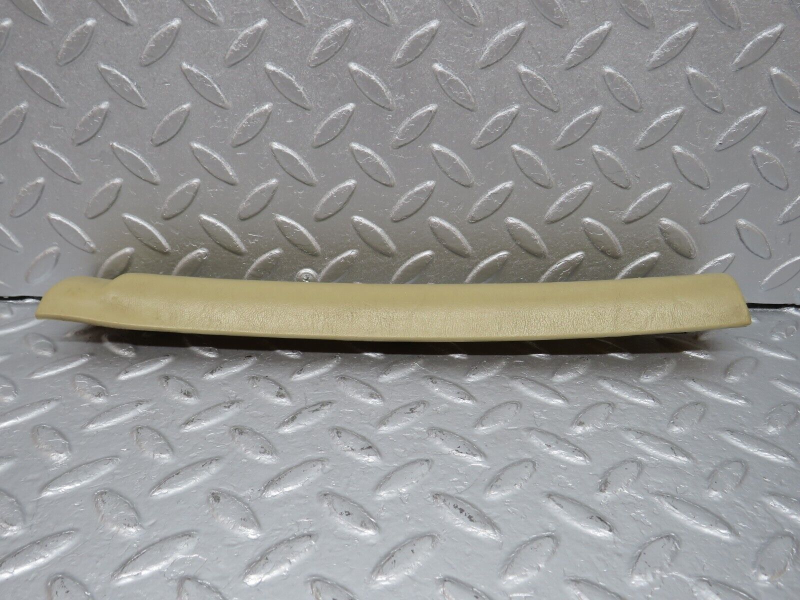 40192 Mercedes-Benz R107 Hard Top B Pillar Trim Right Side Beige