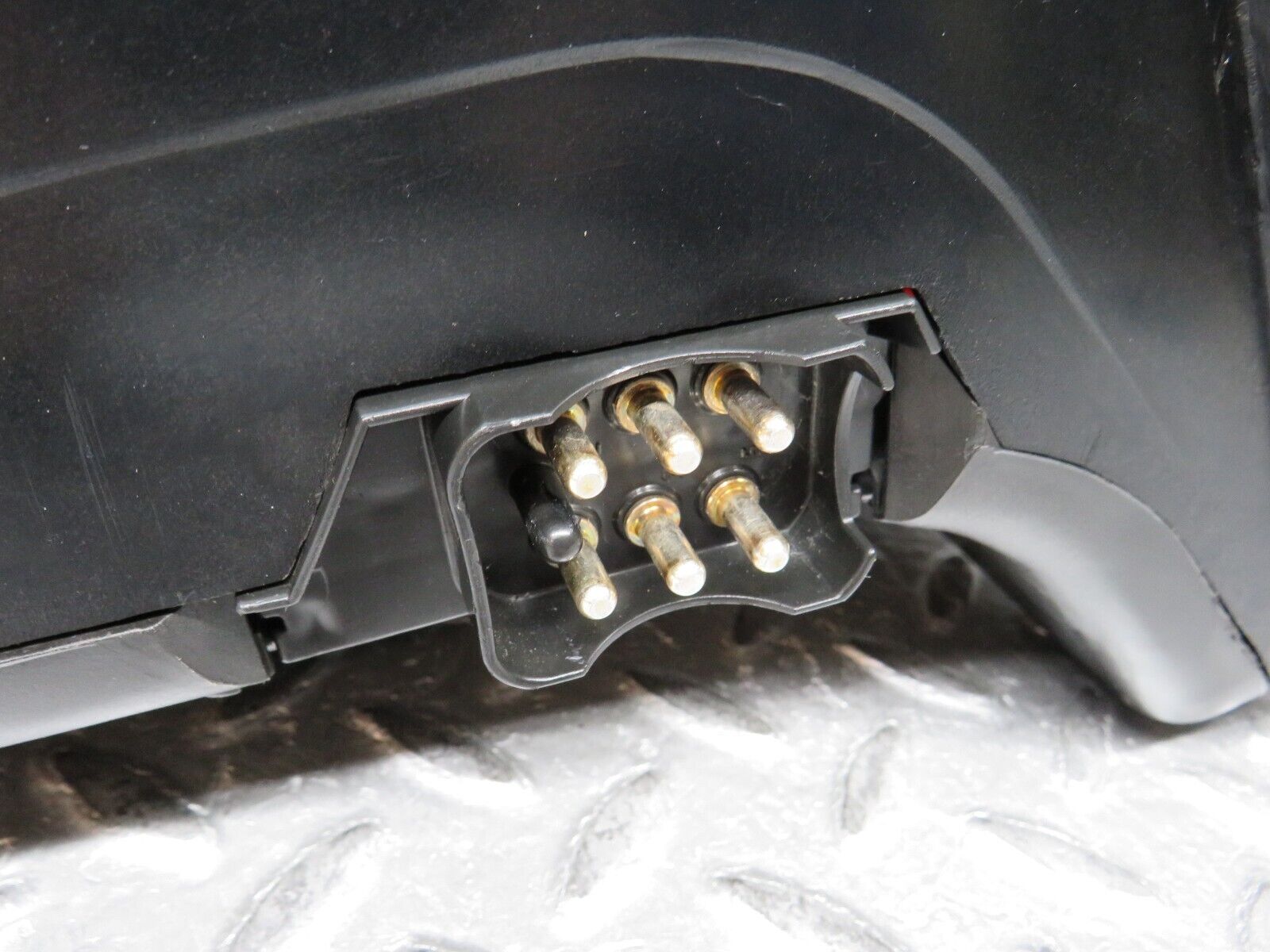 37846 Mercedes-Benz A124 320E Cabriolet Tail Light Right Side 0053373R38