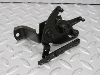 34585 Mercedes-Benz C126 380SEC Coupe Throttle Linkage