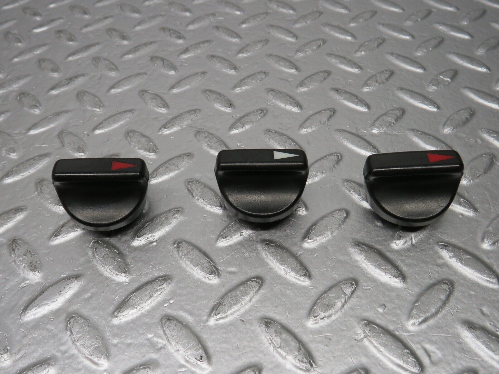 30726 Mercedes-Benz W201 190E 2.0L Heater Control Knob Set