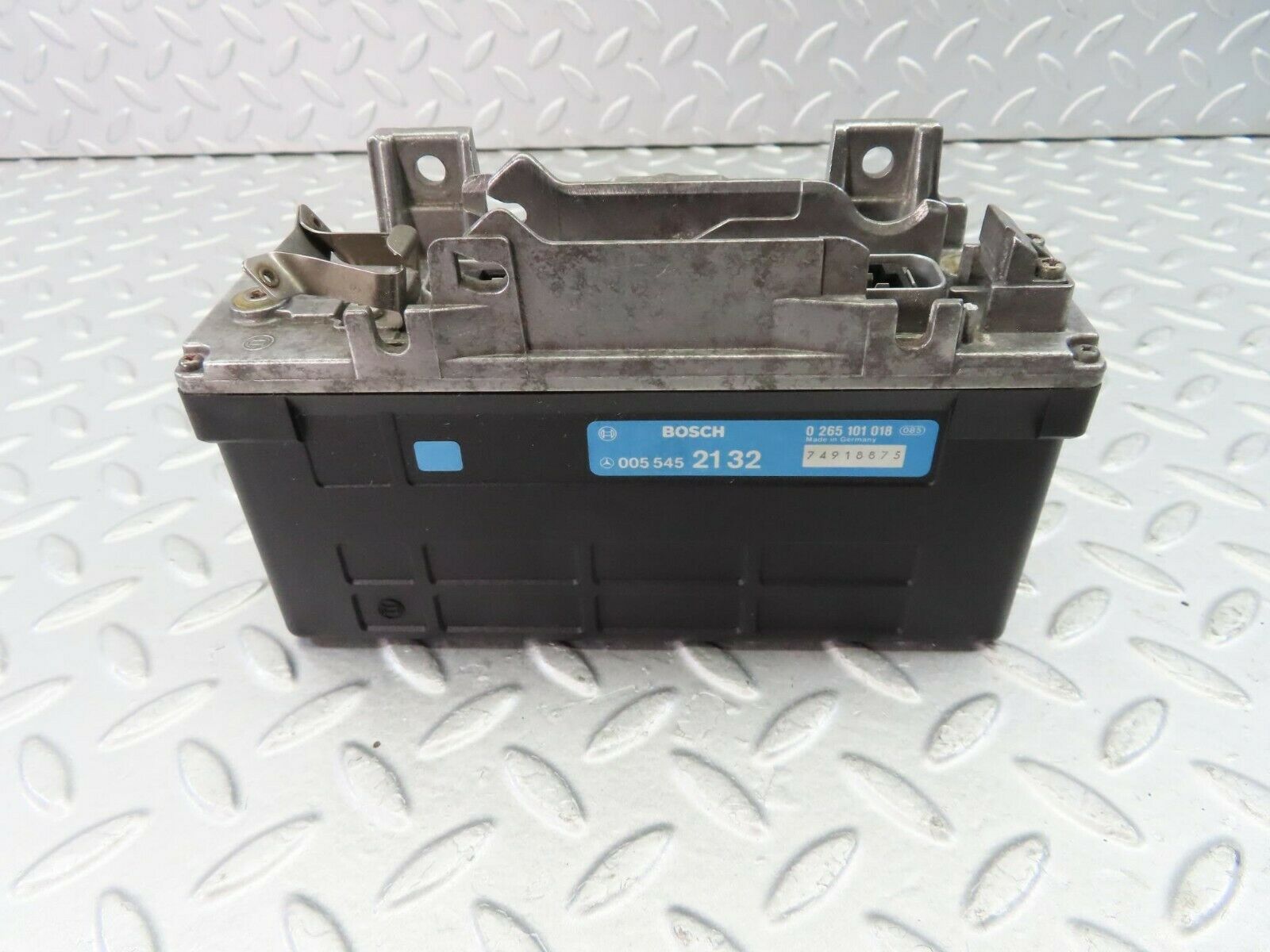 9370 Mercedes Benz C124 300CE Coupe ABS Control Unit Bosch