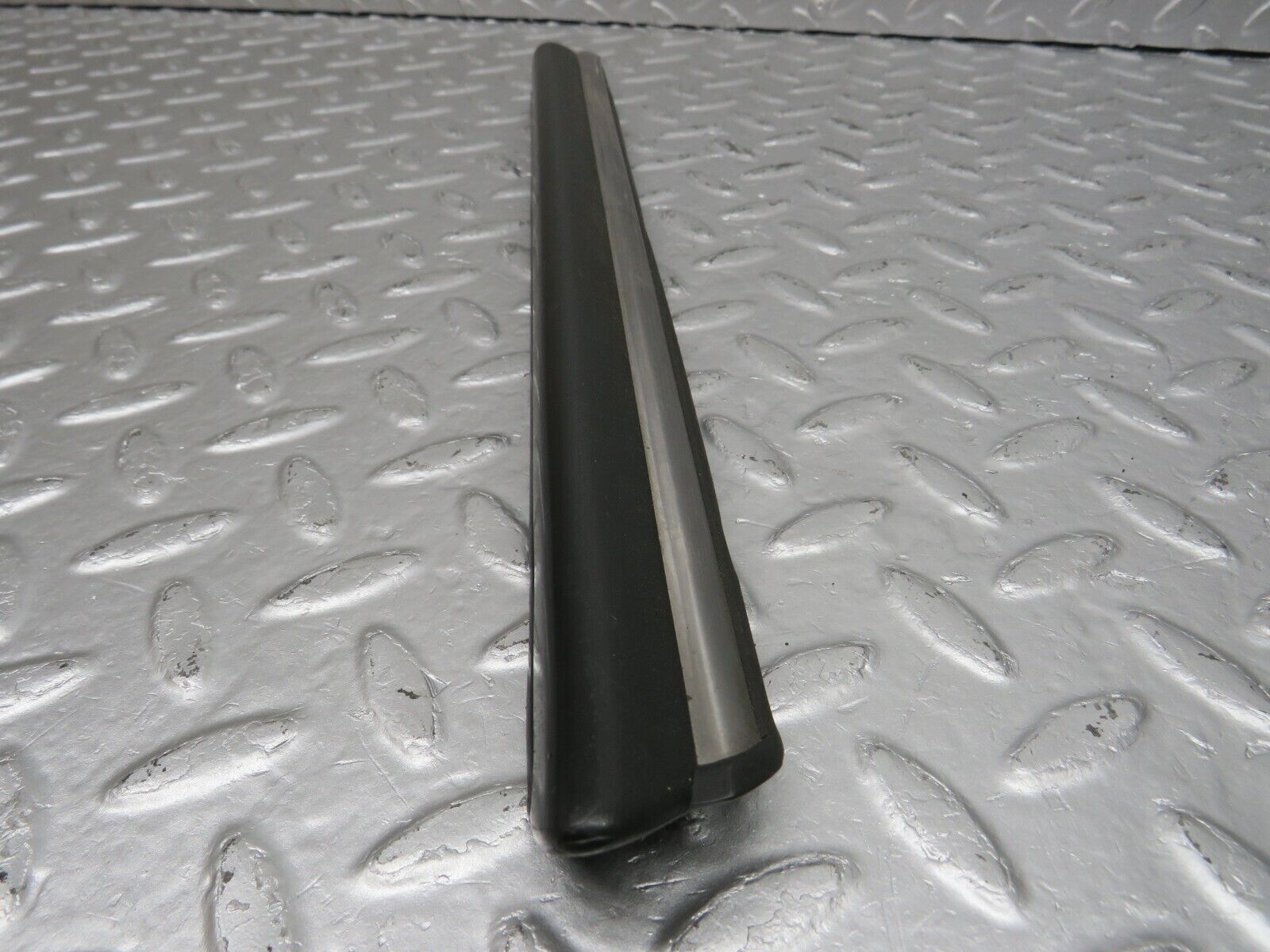40126 Mercedes-Benz R107 350SL Front Left Fender Wing Lower Trim