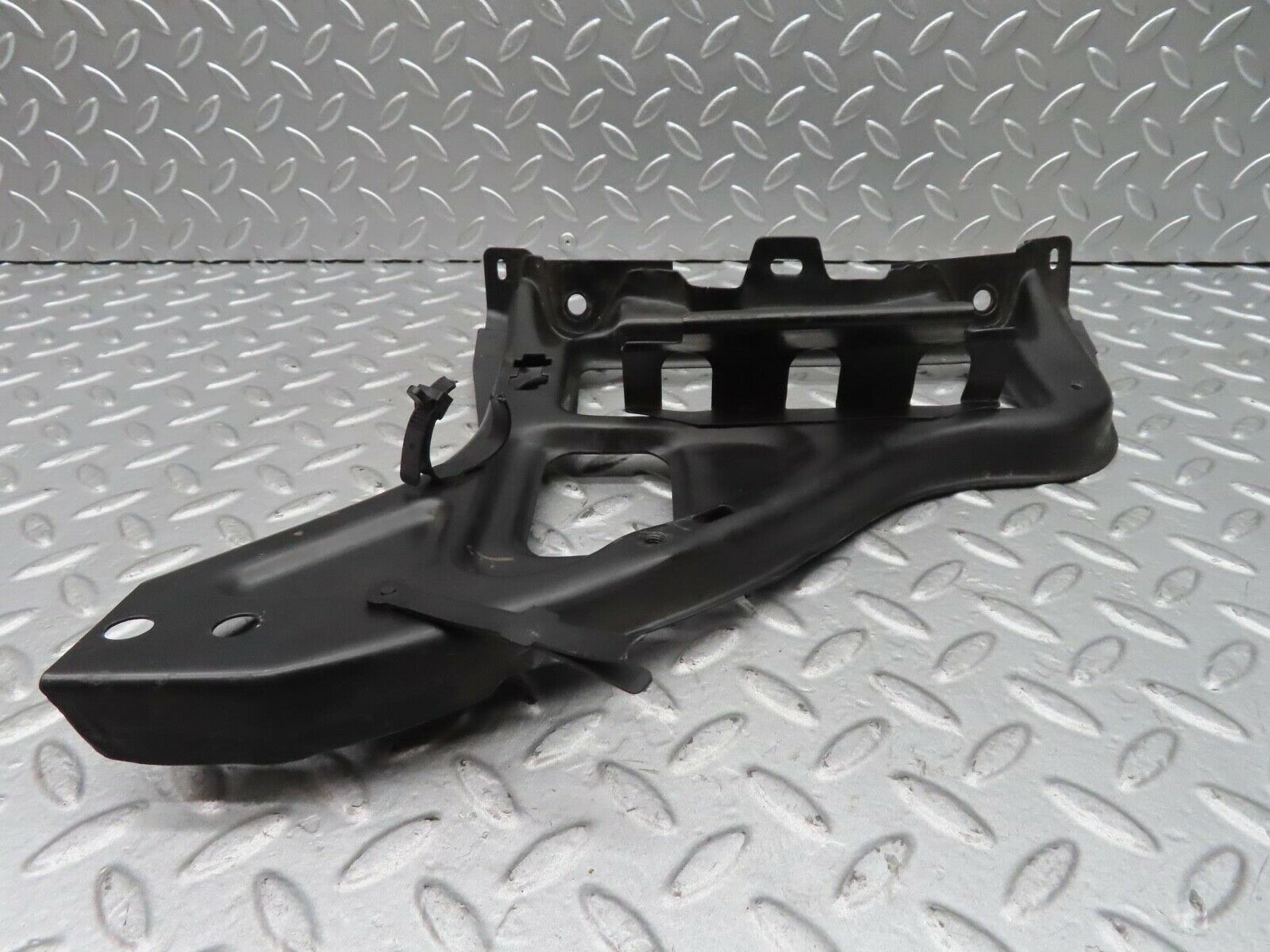 14463 Mercedes-Benz W116 350SE Relay Bracket