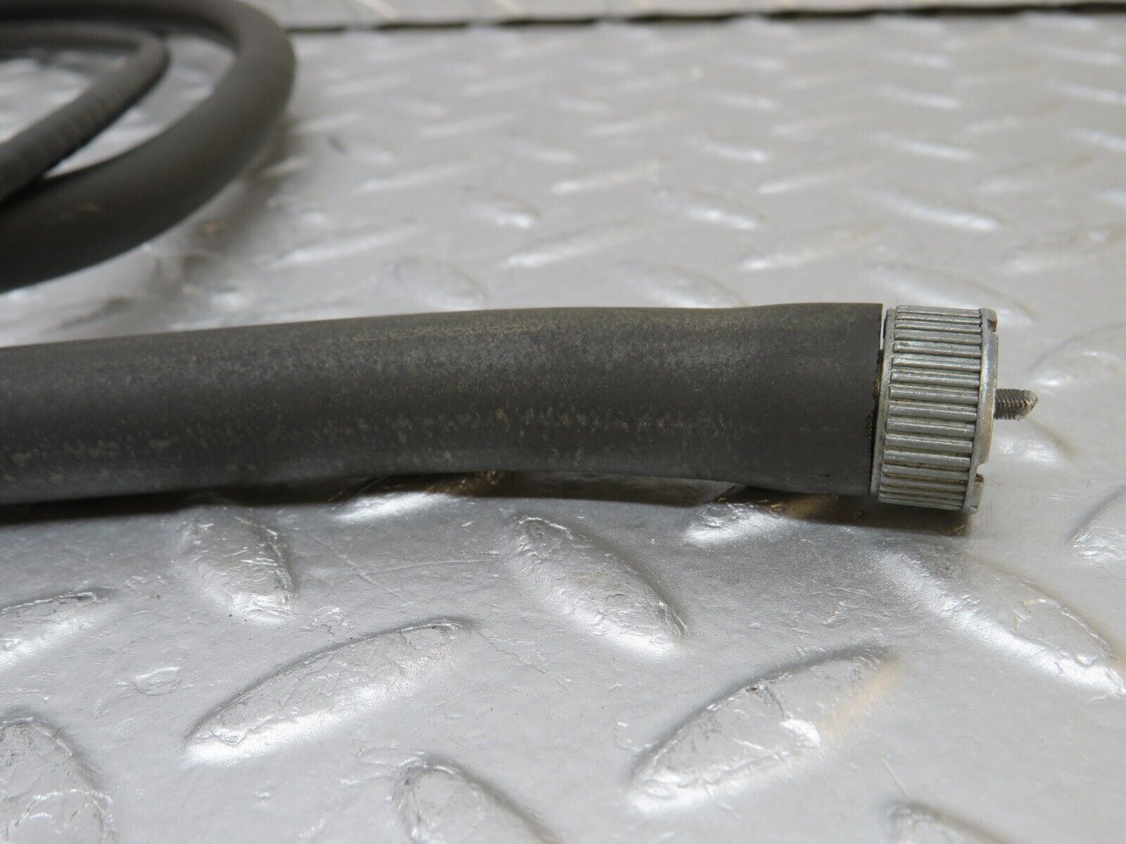 37538 Mercedes-Benz W109 300SEL Speedometer Cable For Automatic Gearbox