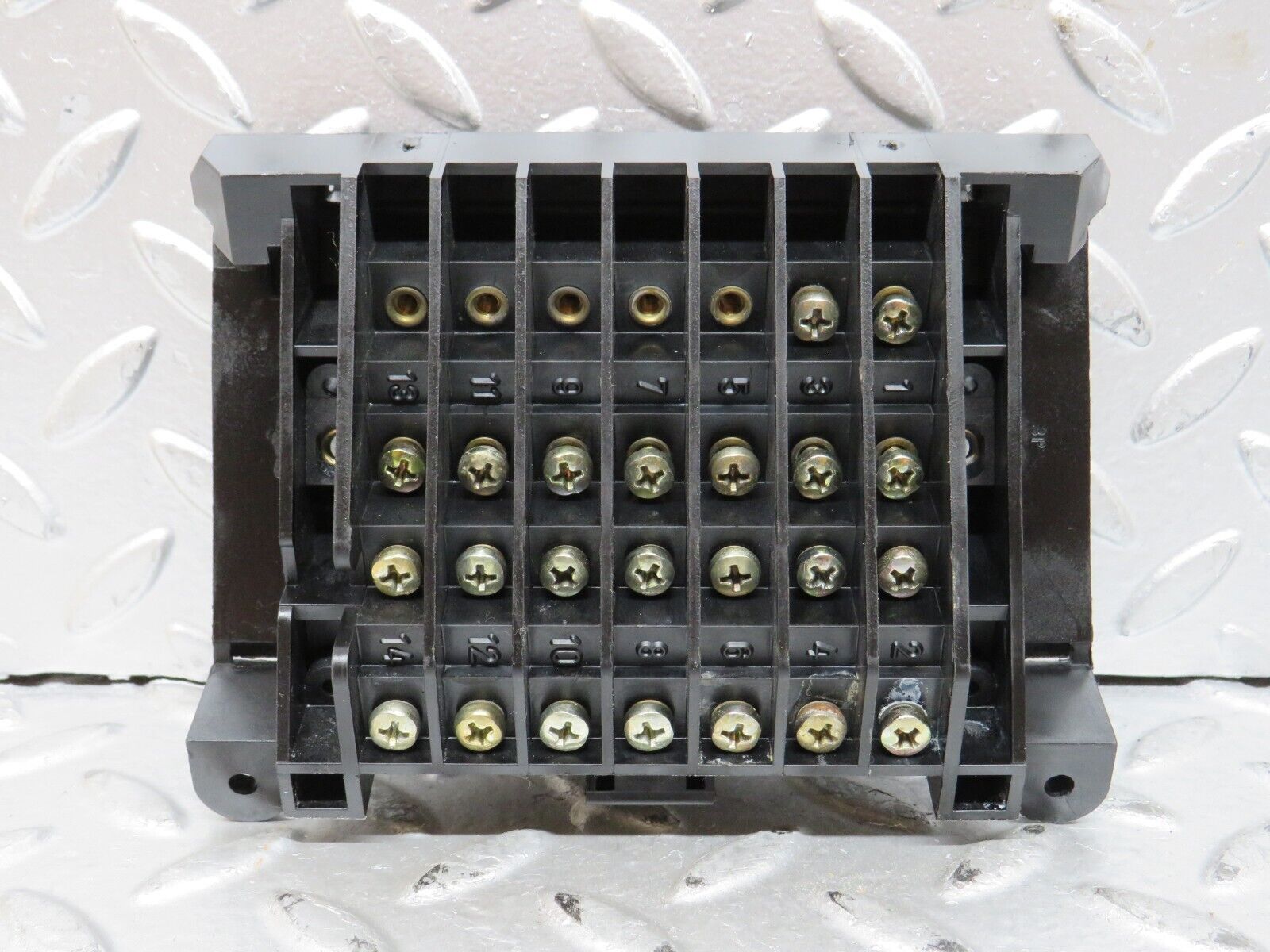 28369 Mercedes-Benz S123 240D Wagon Fuse Box 1235400650