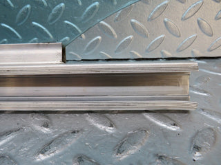 34972 Mercedes-Benz W210 320E Front Right Door Window Glass