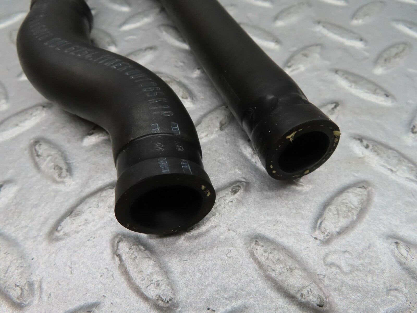 16404 Mercedes-Benz W124 260E Water Cooling Hose Pipe 1248323494