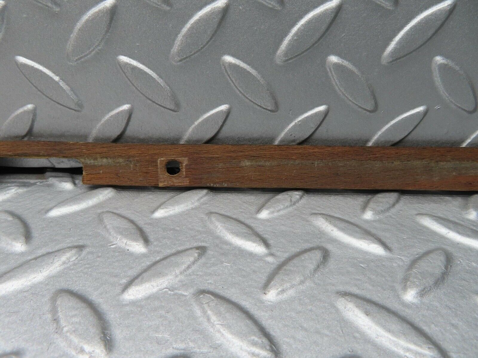 12579 Mercedes-Benz W108 280SE 3.5 Dashboard Wood Trim