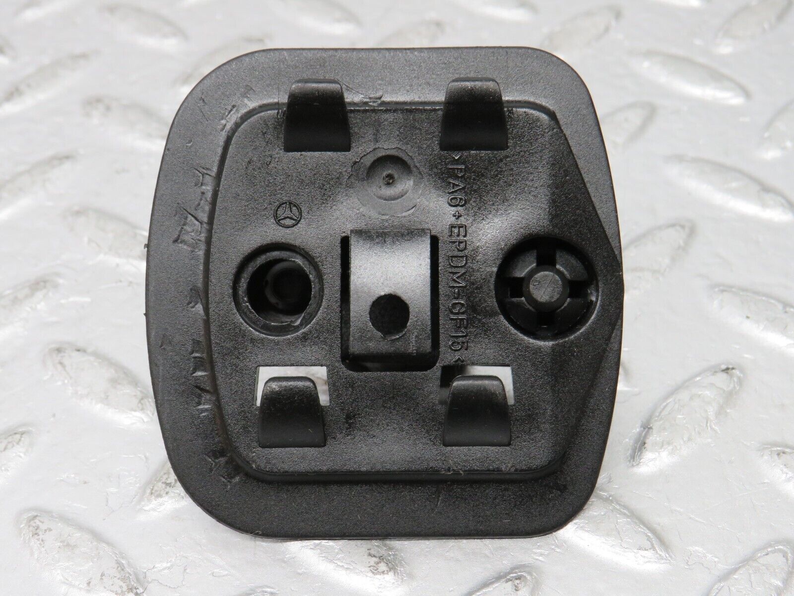33442 Mercedes-Benz W202 C180 Warning Triangle Holder Bracket