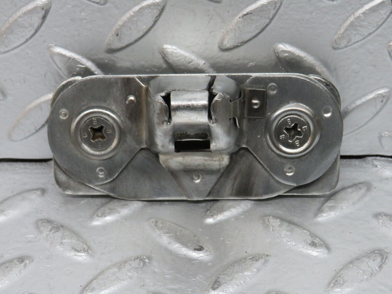 0709 Mercedes-Benz C107 350SLC Coupe Trunk Lock